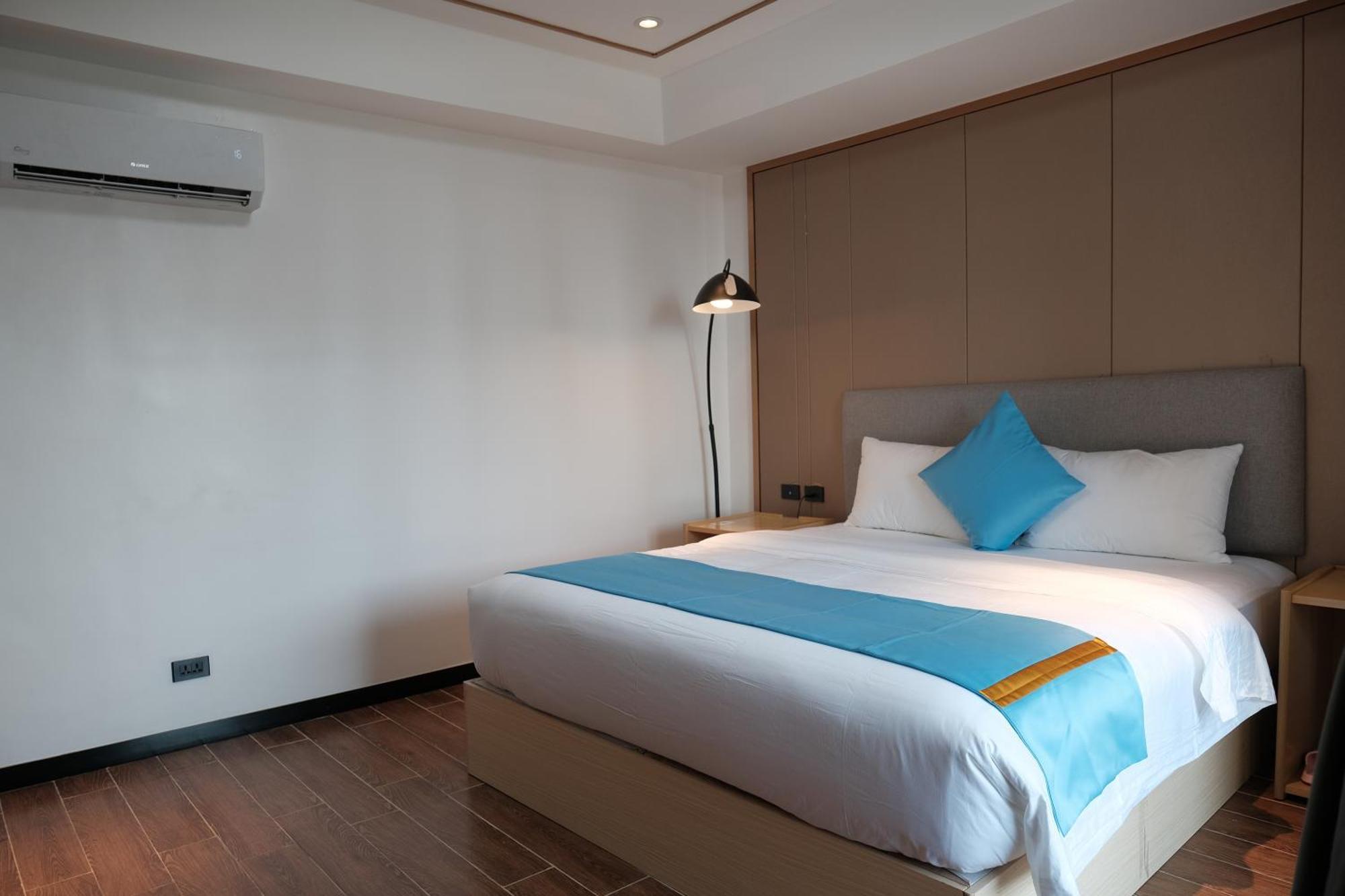 Golden Seagulls Hotel Paranaque City 외부 사진